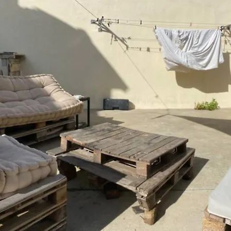 Welcoming In Flat With Terrace For Cat Lovers